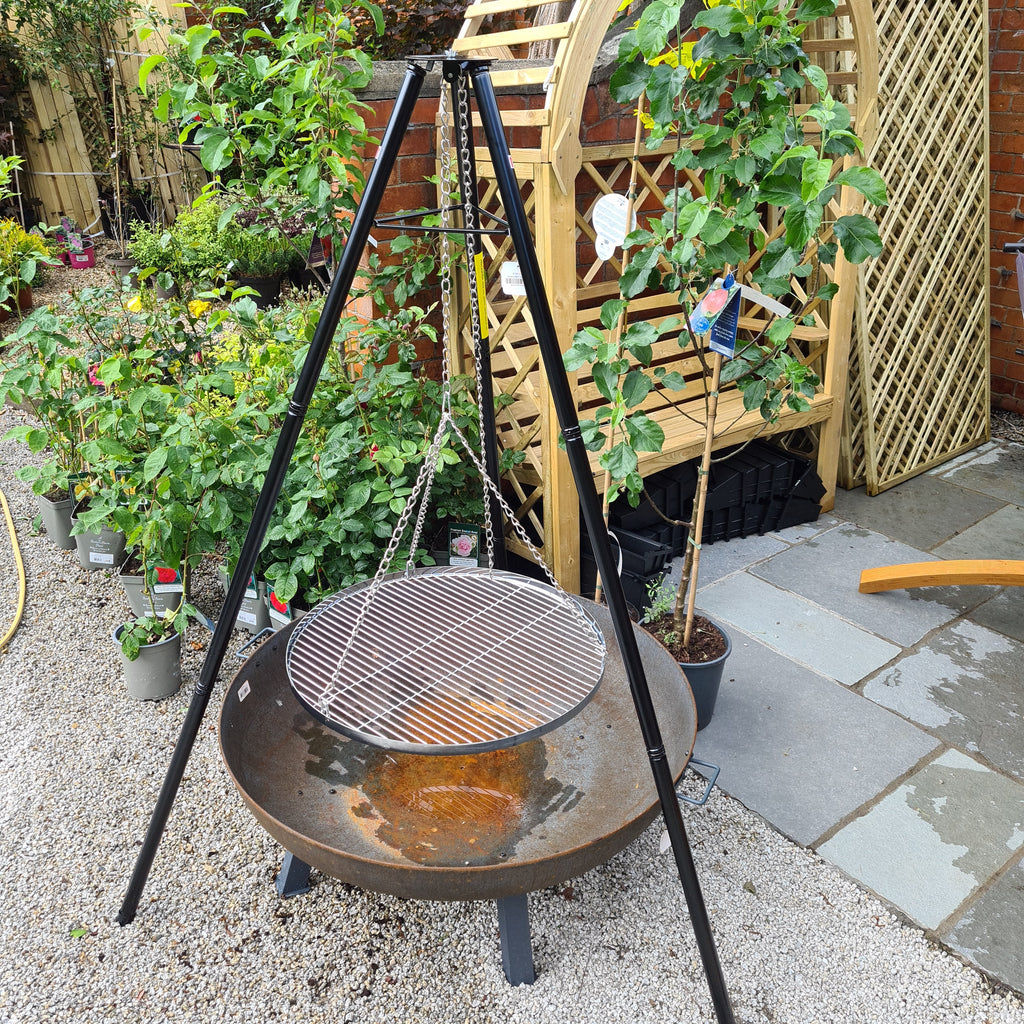 Tripod barbecue outlet